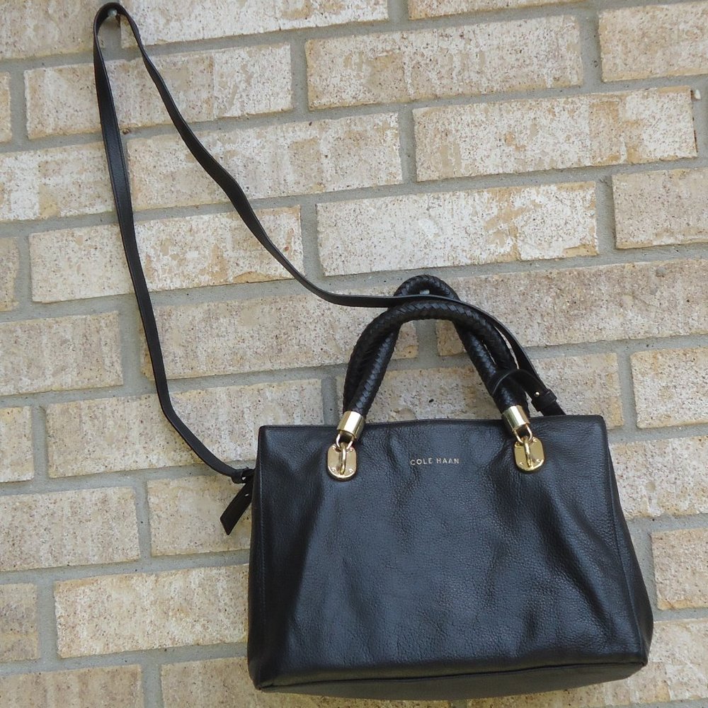 COLE HAAN black genuine leather crossbody bag. - Picture 3 of 16